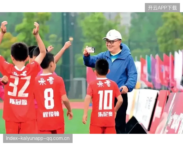 足球俱乐部巡回青训，国际影响力扩张的新时代